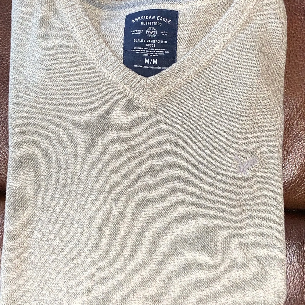 American Eagle Mens’s Khaki Sweater Size Med-LN